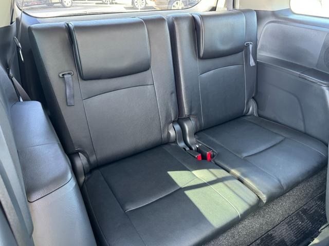 TOYOTA ISIS 2013 Image 31