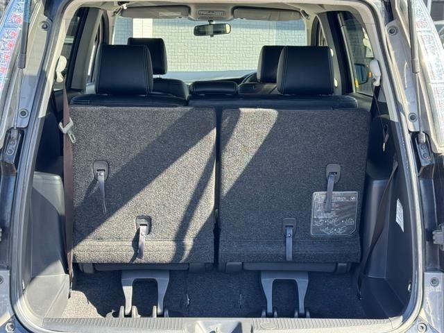 TOYOTA ISIS 2013 Image 31