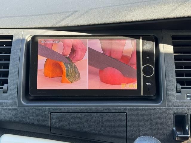 TOYOTA ISIS 2013 Image 31