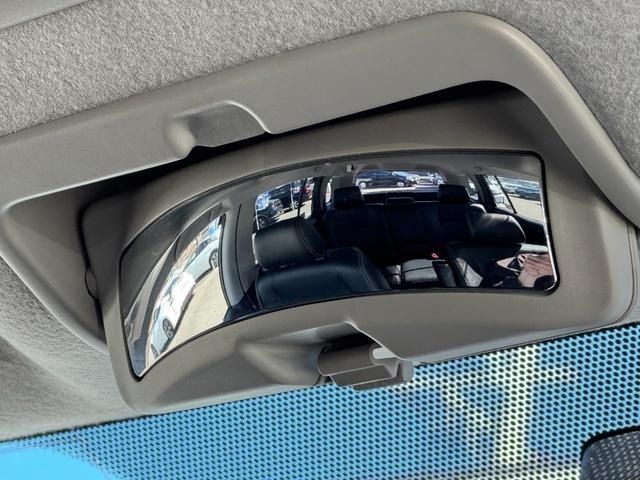 TOYOTA ISIS 2013 Image 31