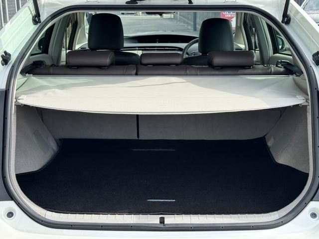 TOYOTA PRIUS 2013 Image 31