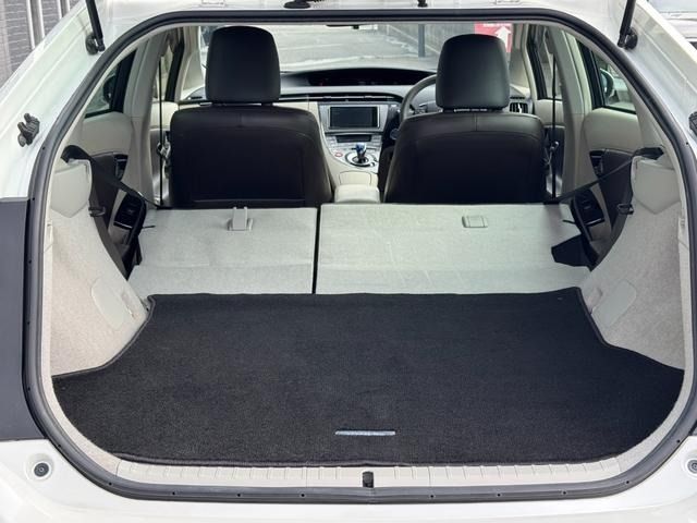 TOYOTA PRIUS 2013 Image 31