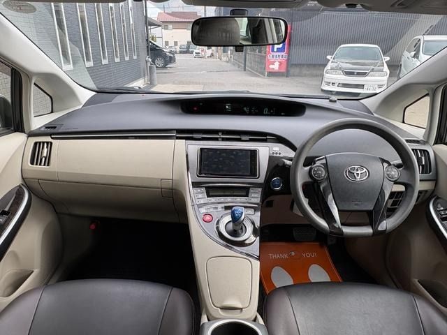 TOYOTA PRIUS 2013 Image 31