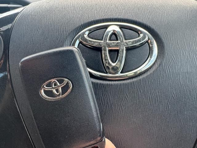 TOYOTA PRIUS 2013 Image 31