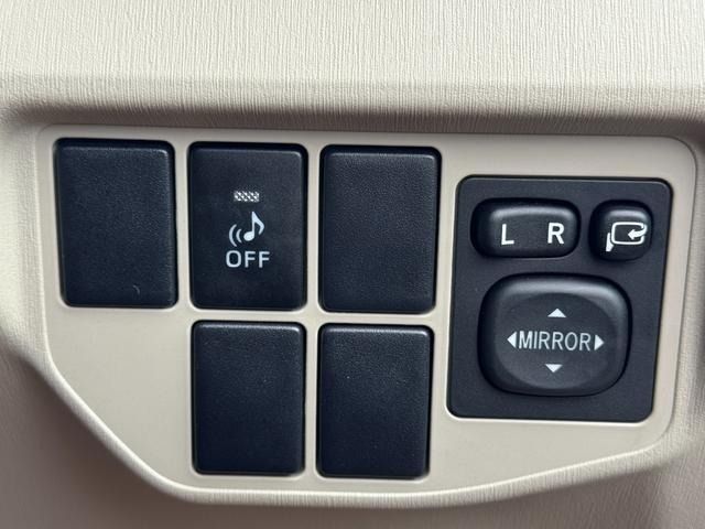 TOYOTA PRIUS 2013 Image 31