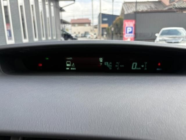 TOYOTA PRIUS 2013 Image 31