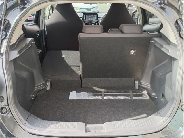 TOYOTA AQUA 2023 Image 31