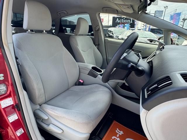 TOYOTA PRIUS 2012 Image 31