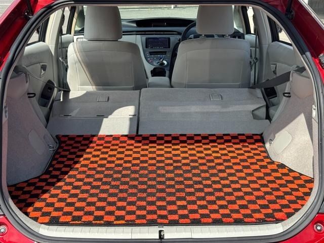 TOYOTA PRIUS 2012 Image 31