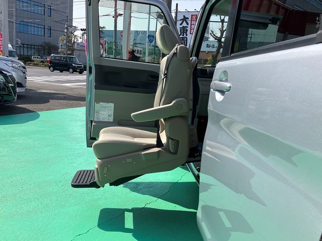 DAIHATSU TANTO 2018 Image 31