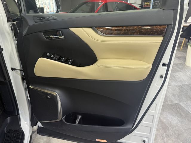 TOYOTA ALPHARD HYBRID 4WD 2021 Image 31
