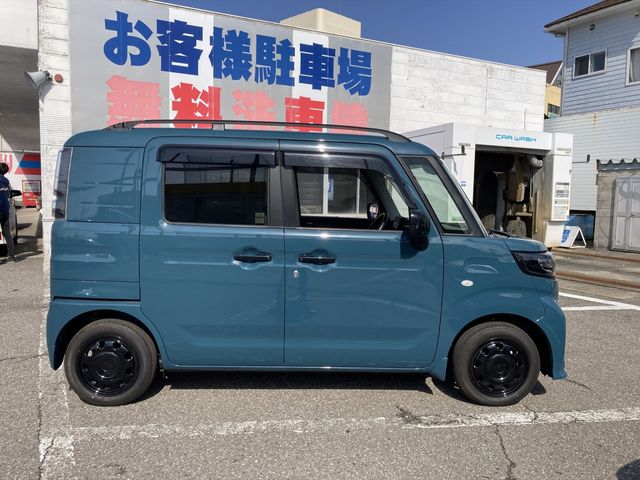 SUZUKI SPACIA BASE 4WD 2025 Image 31