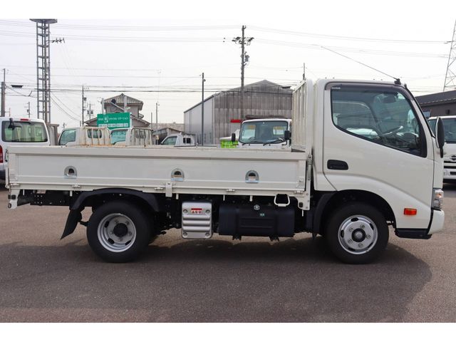HINO DUTRO 2024 Image 31