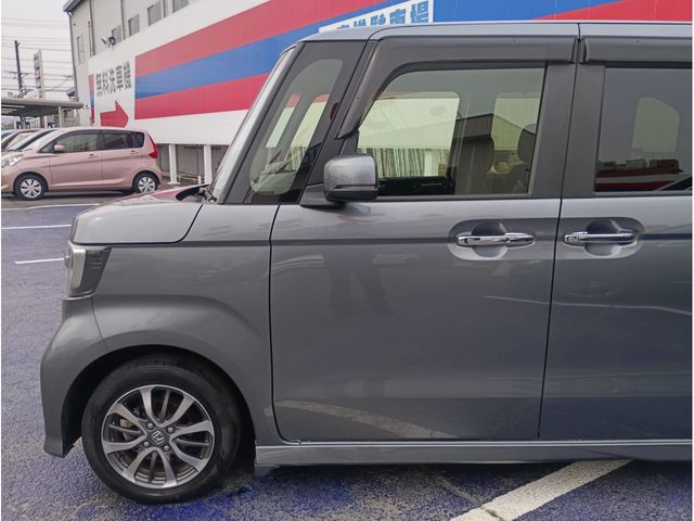 HONDA N BOX CUSTOM 2021 Image 31