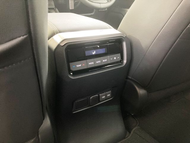 TOYOTA LANDCRUISER 250 2024 Image 31