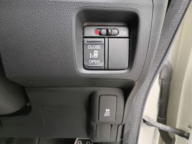 HONDA N BOX+ CUSTOM 4WD 2012 Image 31