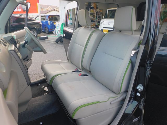 DAIHATSU MOVE CONTE 2015 Image 31