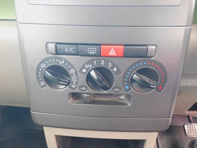 DAIHATSU MOVE CONTE 2015 Image 31