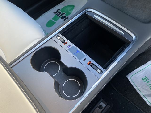 TESLA MODEL Y 2022 Image 31