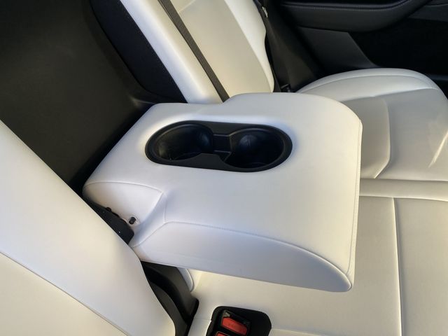 TESLA MODEL Y 2022 Image 31