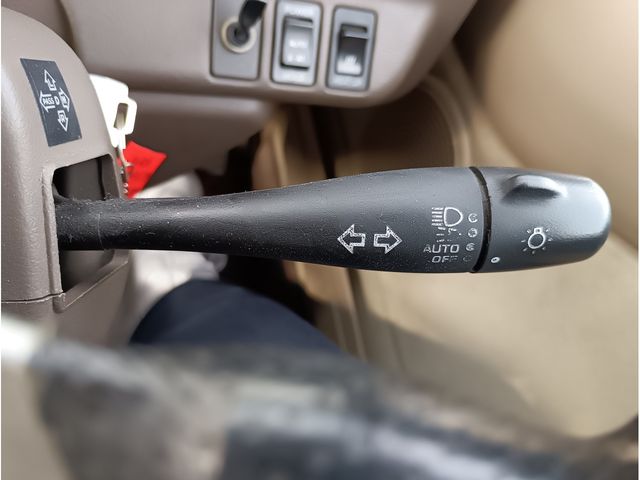 NISSAN CARAVAN COACH 4WD 1992 Image 31