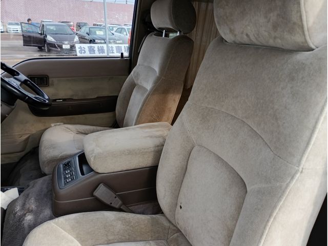NISSAN CARAVAN COACH 4WD 1992 Image 31