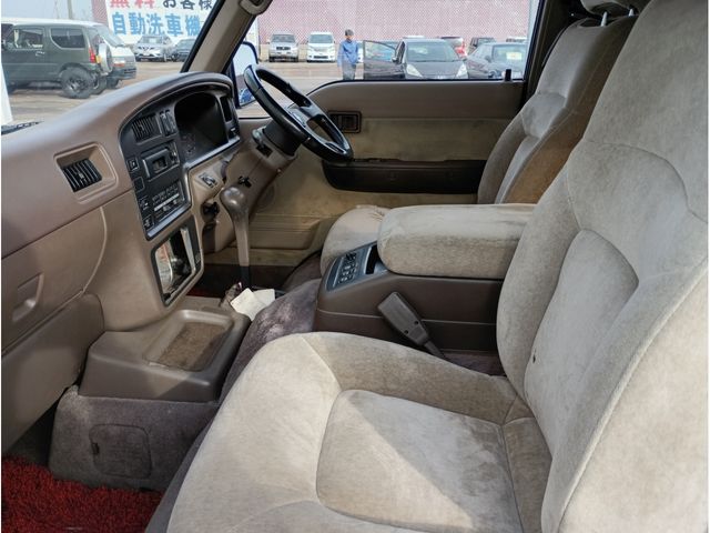 NISSAN CARAVAN COACH 4WD 1992 Image 31