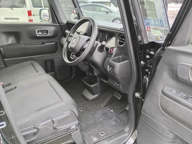 HONDA N BOX CUSTOM 2024 Image 31