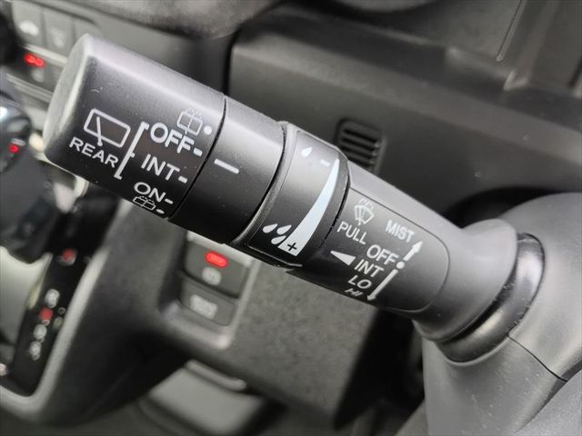 HONDA N BOX CUSTOM 2024 Image 31