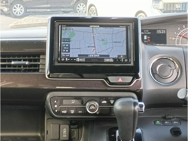 HONDA N BOX CUSTOM 2019 Image 31