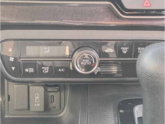 HONDA N BOX CUSTOM 2019 Image 31