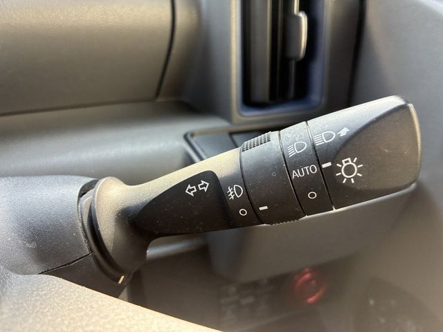 DAIHATSU TANTO CUSTOM 2019 Image 31