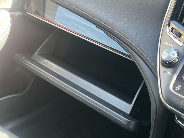 TOYOTA CROWN SEDAN HYBRID 2014 Image 31