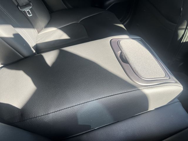 TOYOTA CROWN SEDAN HYBRID 2014 Image 31