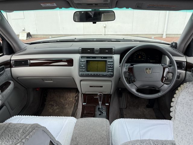 TOYOTA CROWN MAJESTA 2003 Image 31