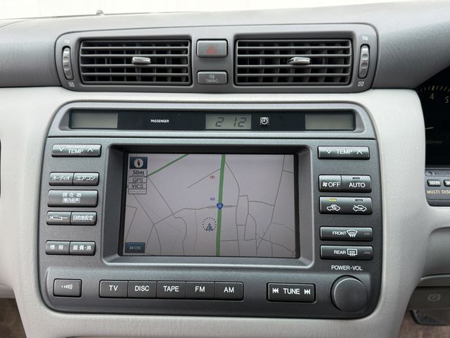 TOYOTA CROWN MAJESTA 2003 Image 31