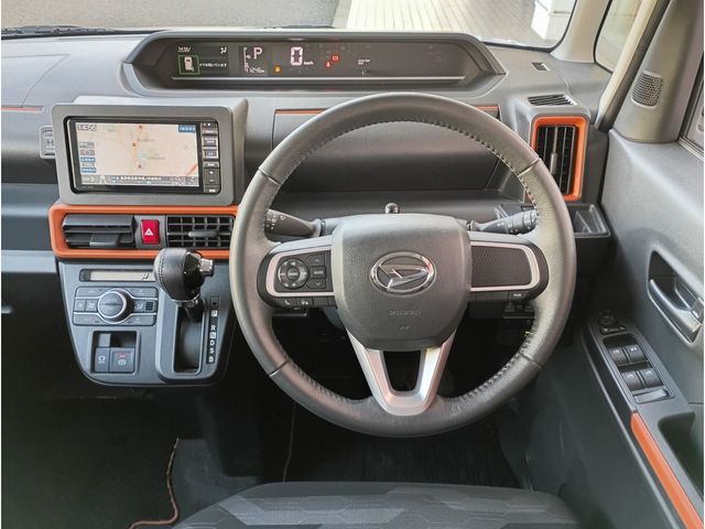 DAIHATSU TANTO FAN CROSS 2022 Image 31