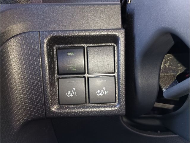 DAIHATSU TANTO FAN CROSS 2022 Image 31