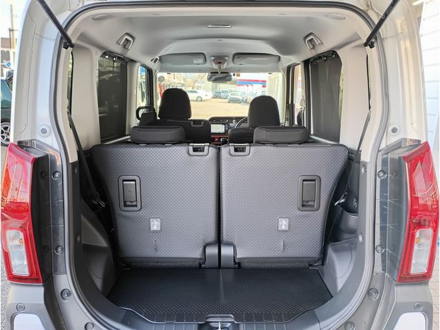 DAIHATSU TANTO FAN CROSS 2022 Image 31