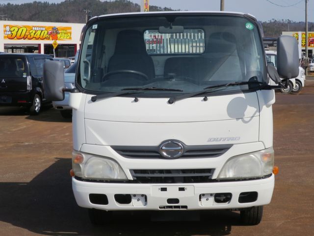 HINO DUTRO 2011 Image 31