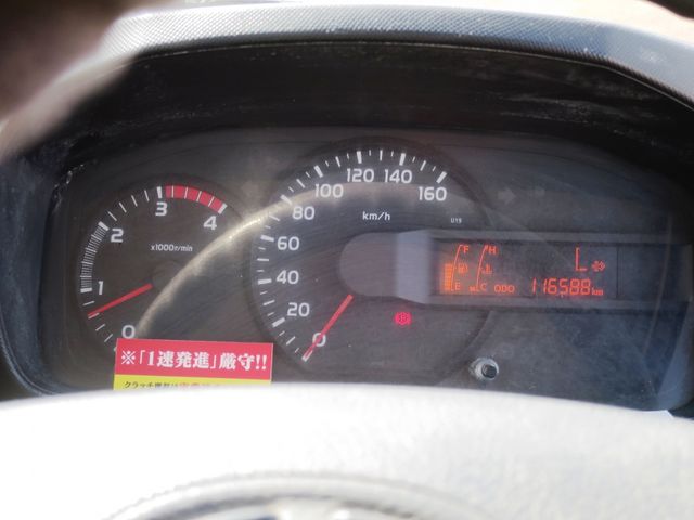 HINO DUTRO 2011 Image 31