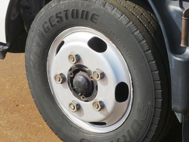 HINO DUTRO 2011 Image 31