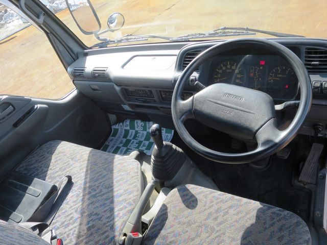 ISUZU ELF 2002 Image 31