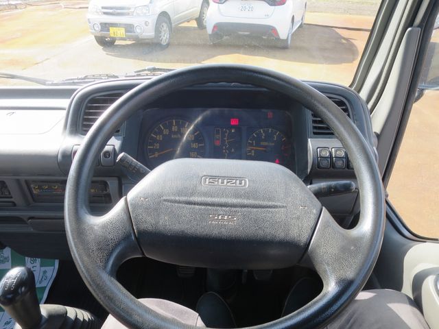 ISUZU ELF 2002 Image 31