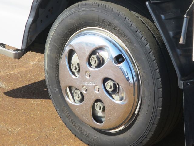 ISUZU ELF 2002 Image 31