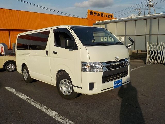 TOYOTA HIACE VAN 1.25T 2WD 2021 Image 31