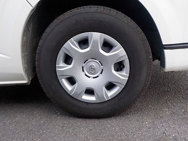 TOYOTA HIACE VAN 1.25T 2WD 2021 Image 31