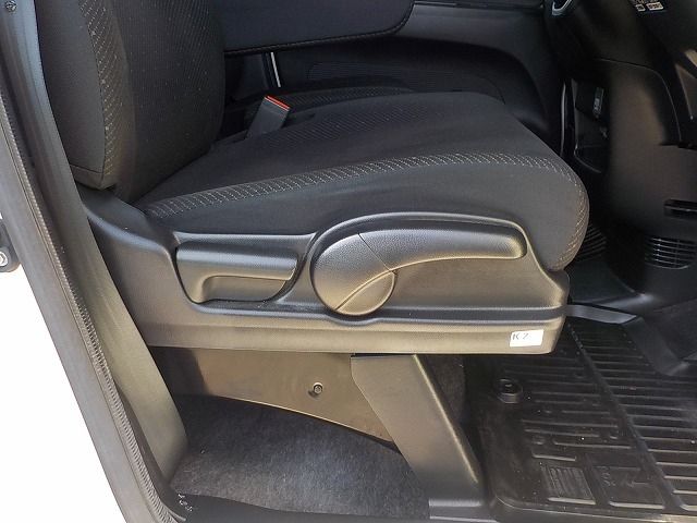 HONDA N BOX 2014 Image 31