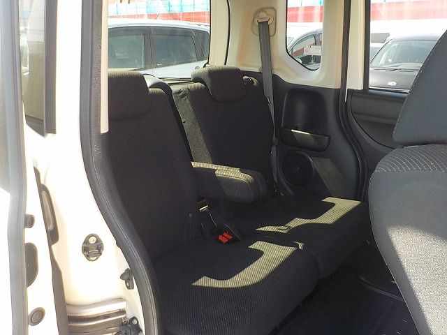HONDA N BOX 2014 Image 31