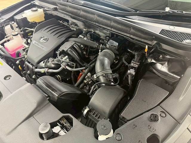 TOYOTA LEXUS RX500H 2023 Image 31